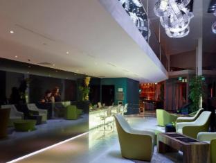 montcalm east autograph collection