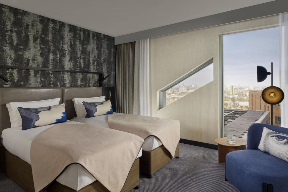 montcalm east autograph collection