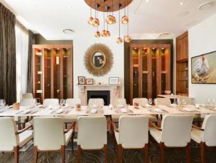 montcalm east autograph collection