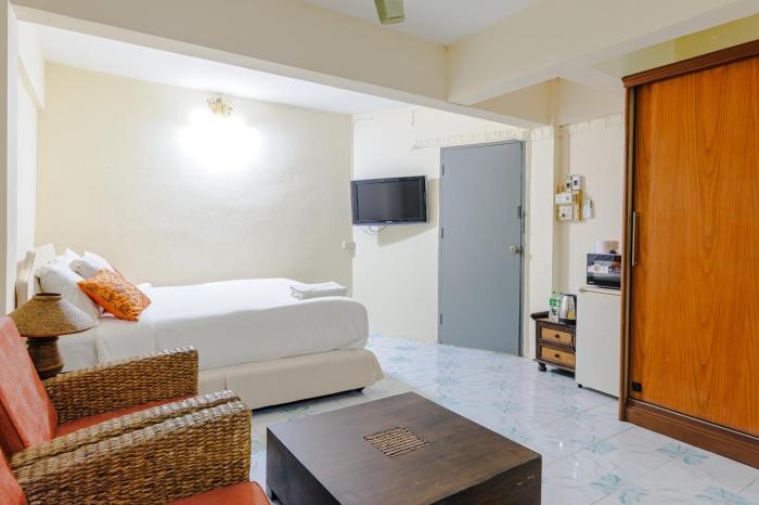 high5 guesthouse