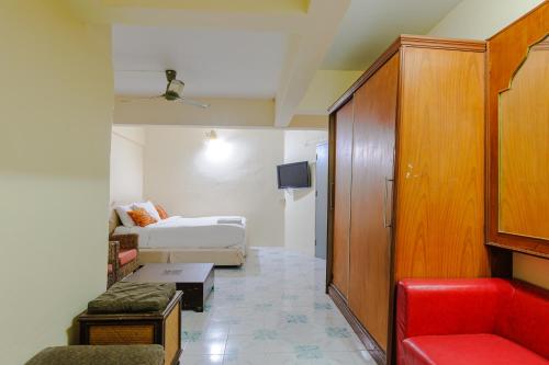 high5 guesthouse