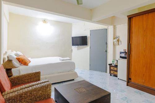 high5 guesthouse