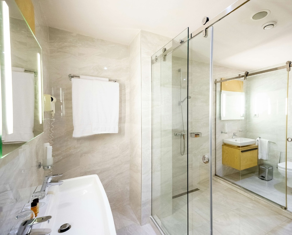 best western premier ark hotel