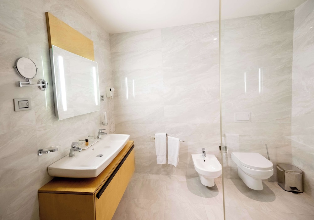 best western premier ark hotel