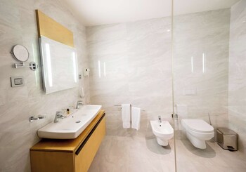 best western premier ark hotel