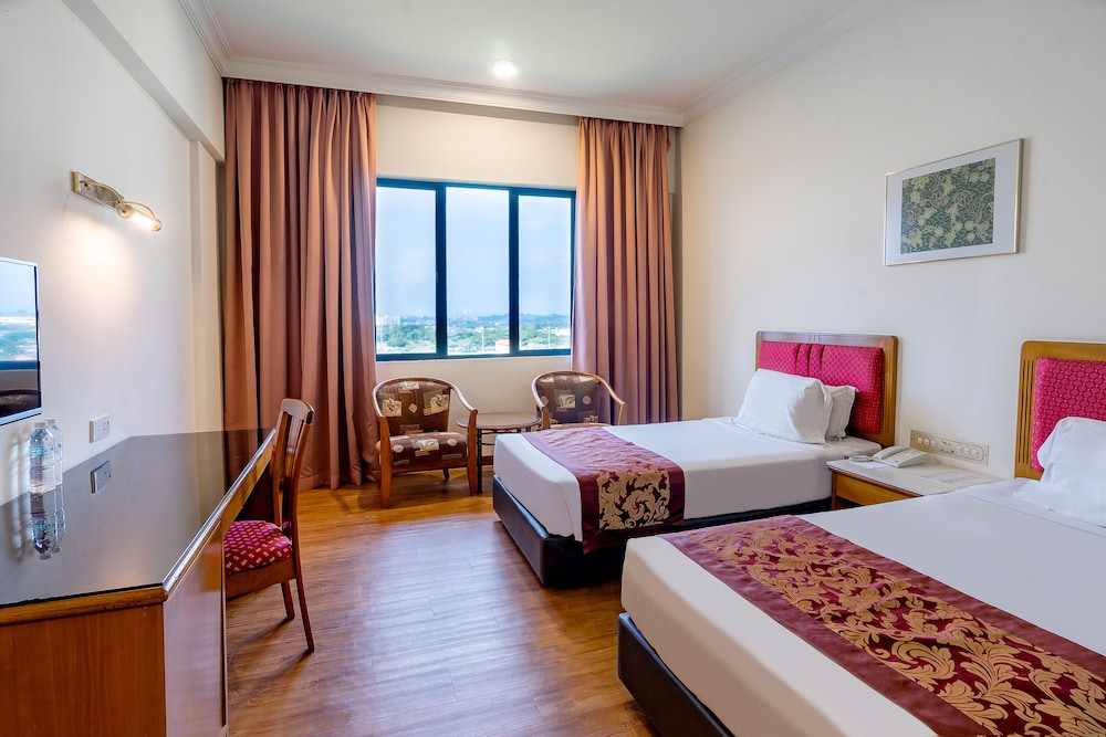 crystal crown hotel harbour view