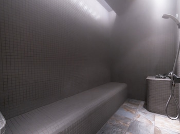 the royal park canvas fukuoka nakasu