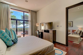 luxe getaways palm jumeirah