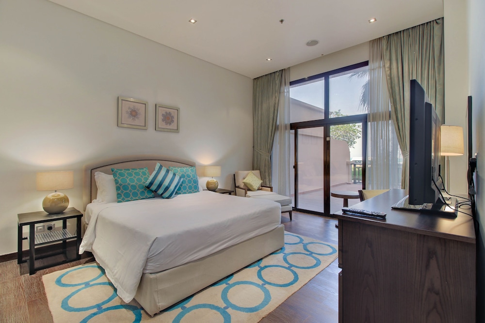 luxe getaways palm jumeirah