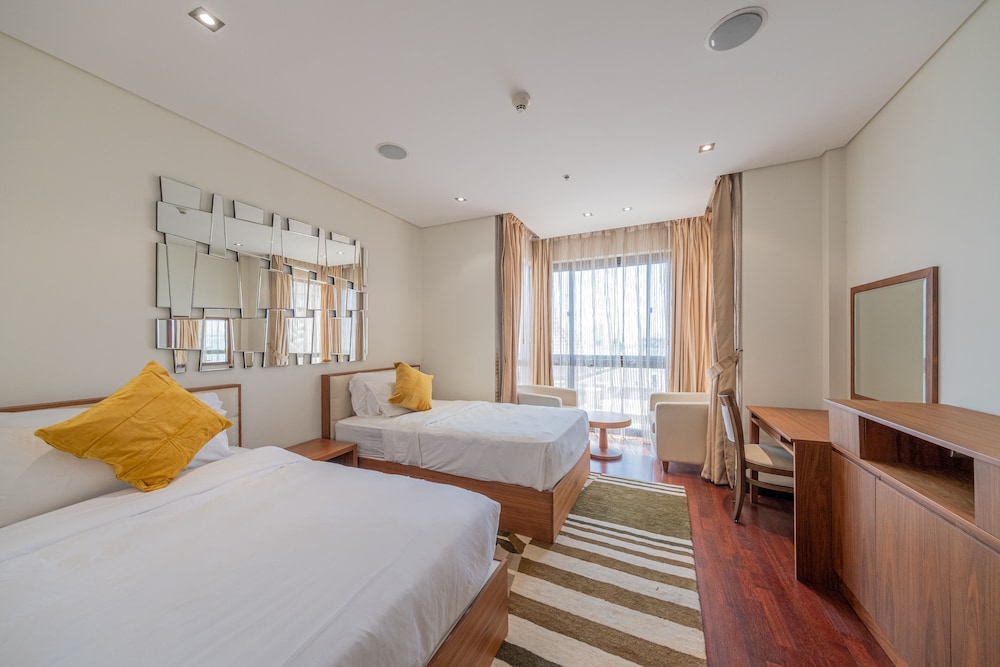 luxe getaways palm jumeirah