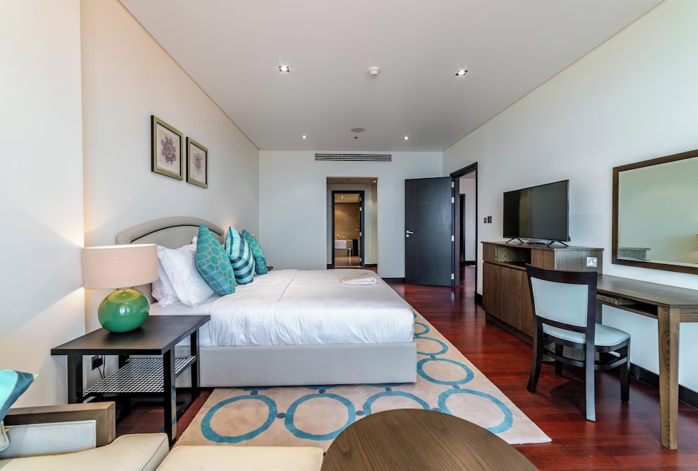 luxe getaways palm jumeirah