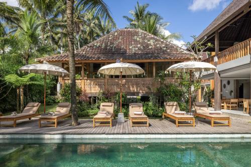 rumah kayu resort