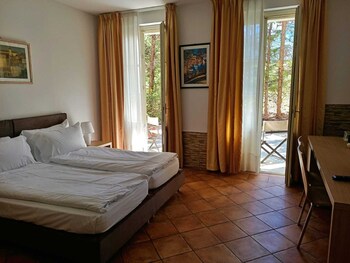 aquazzurra resort and aparthotel
