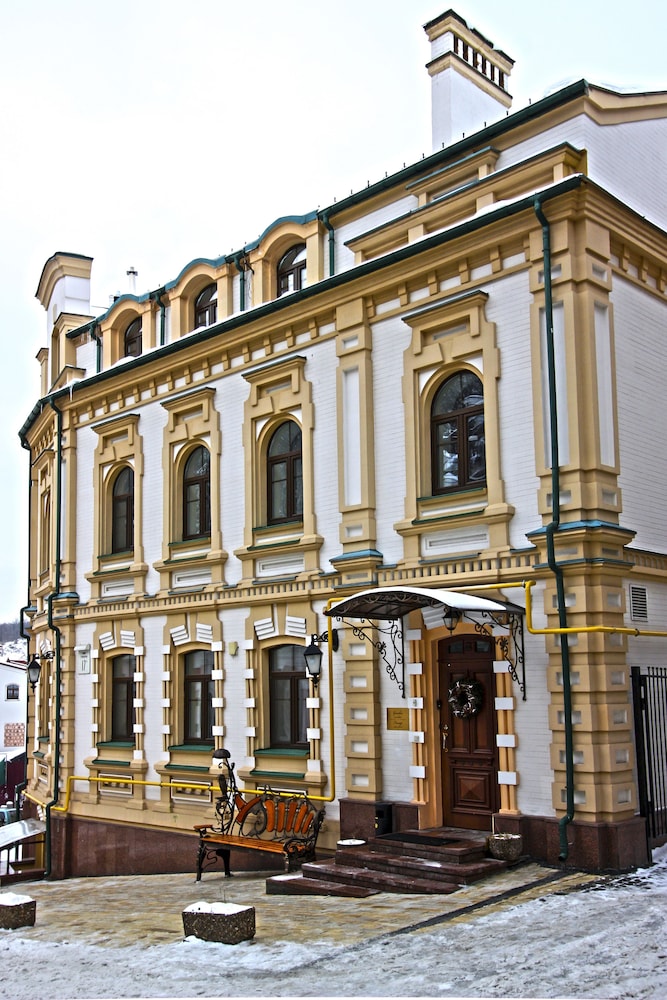 gonchar hotel