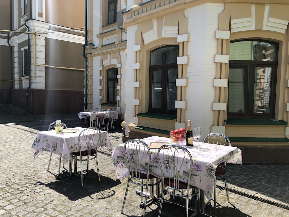 gonchar hotel