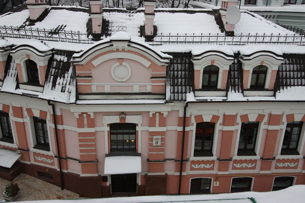 gonchar hotel