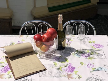 gonchar hotel