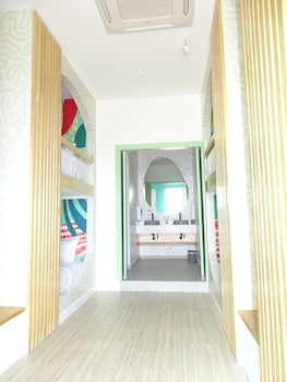 the nomadic design hostel