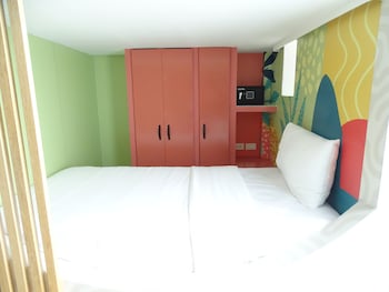 the nomadic design hostel