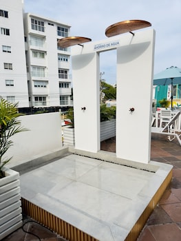 the nomadic design hostel