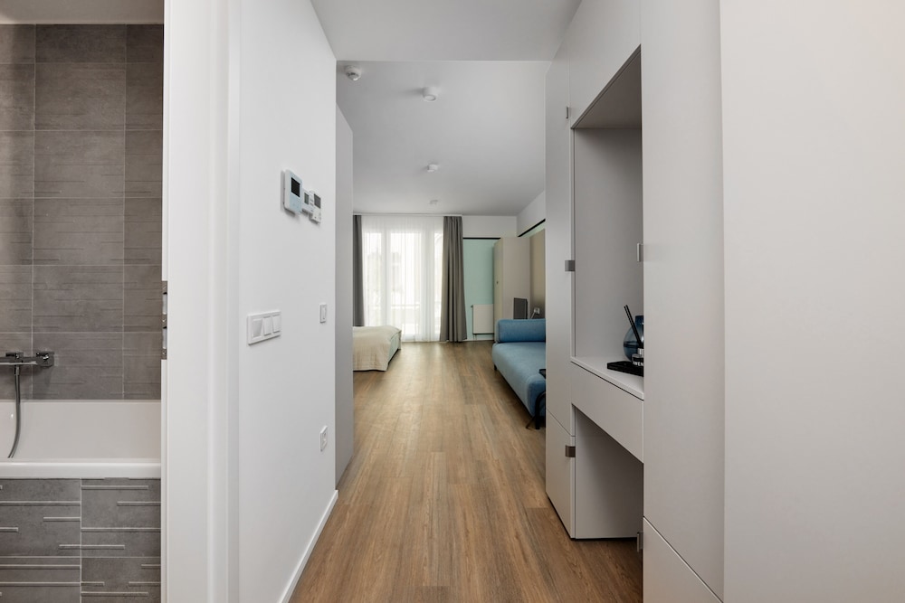 the amberlyn suite hotel