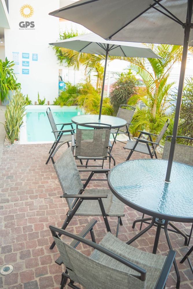 soho life apartments