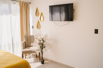 soho life apartments