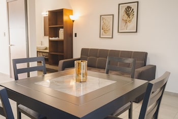 soho life apartments