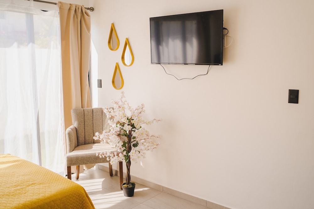 soho life apartments