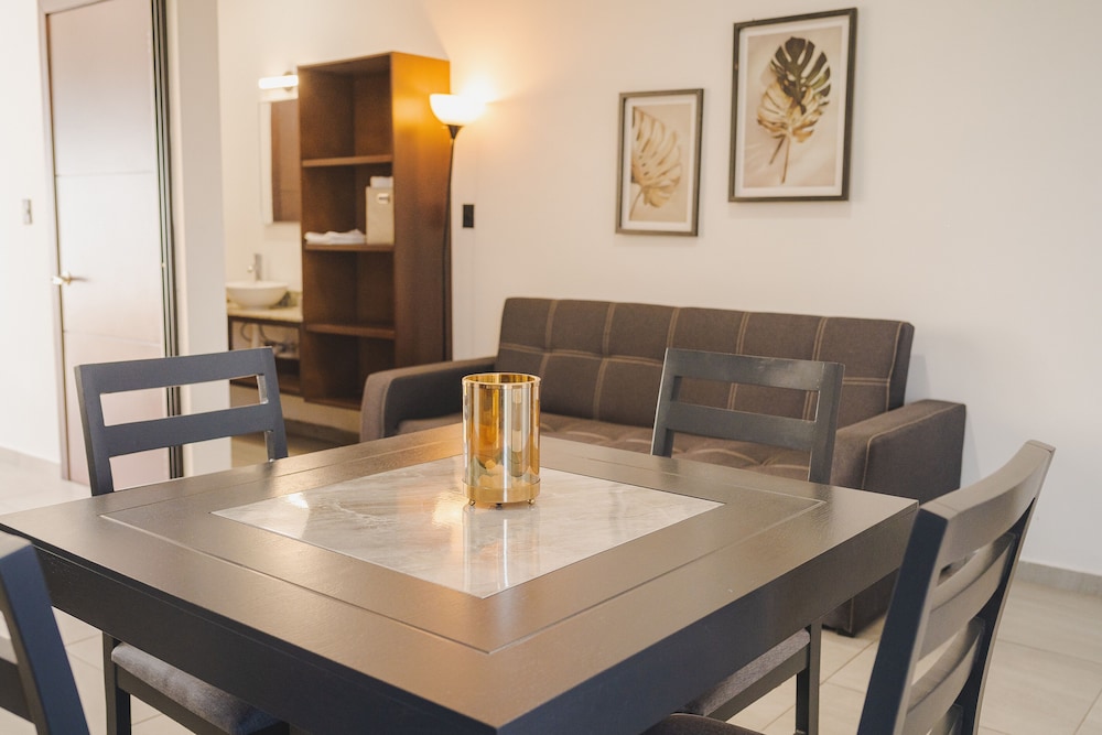 soho life apartments