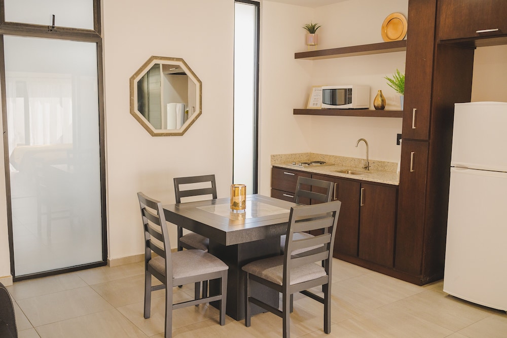 soho life apartments