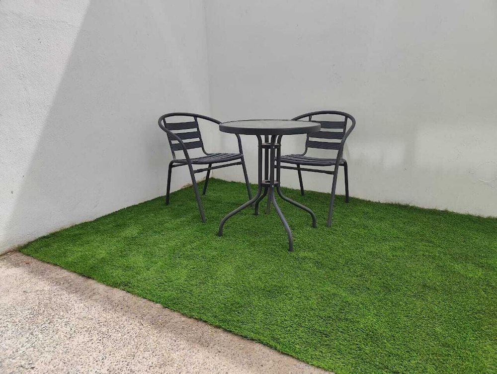 soho life apartments