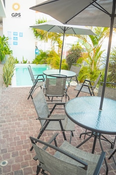 soho life apartments