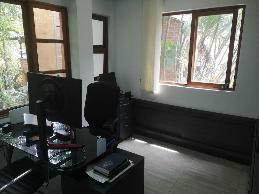 casa suyte leguizamon