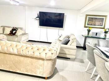 casa suyte leguizamon