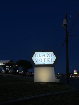 Llano Motel,United States Of America>>Llano,2.5 star