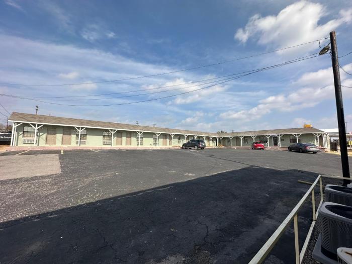llano motel