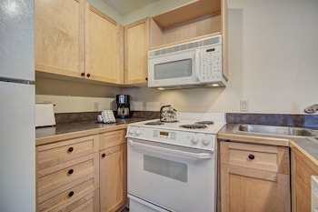 Silver Mill 8184-1Br-Walk To Slopes! Kids Ski Free! 1 Bedroom Condo By Redawning,United States Of America>>Keystone,3 star