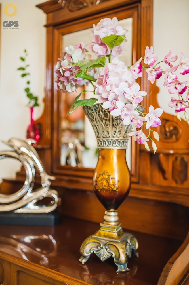 meson del capitan apartments