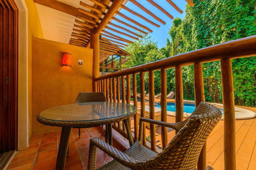 kalango hotel boutique