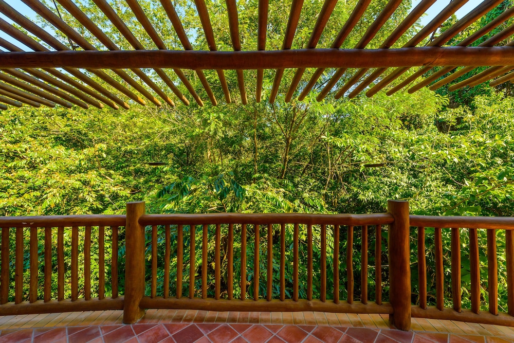 kalango hotel boutique