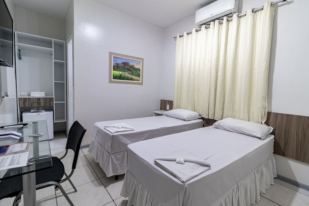 hotel aeroporto montese star