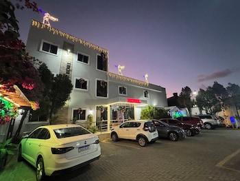 hotel aeroporto montese star