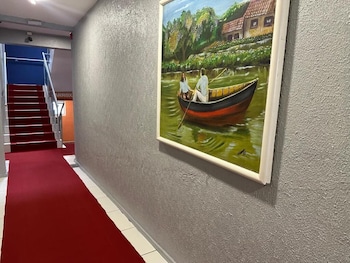 hotel aeroporto montese star
