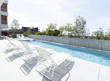 kamome slow hotel the compact