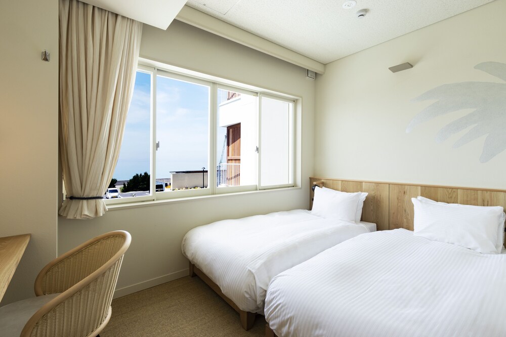 kamome slow hotel the compact