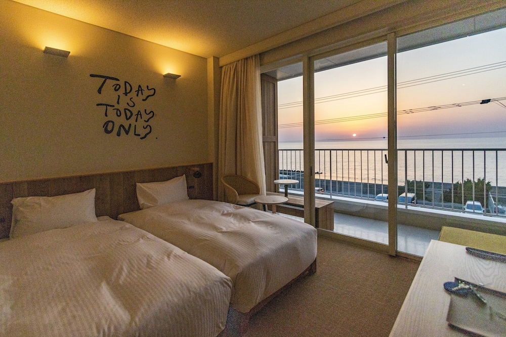 kamome slow hotel the compact