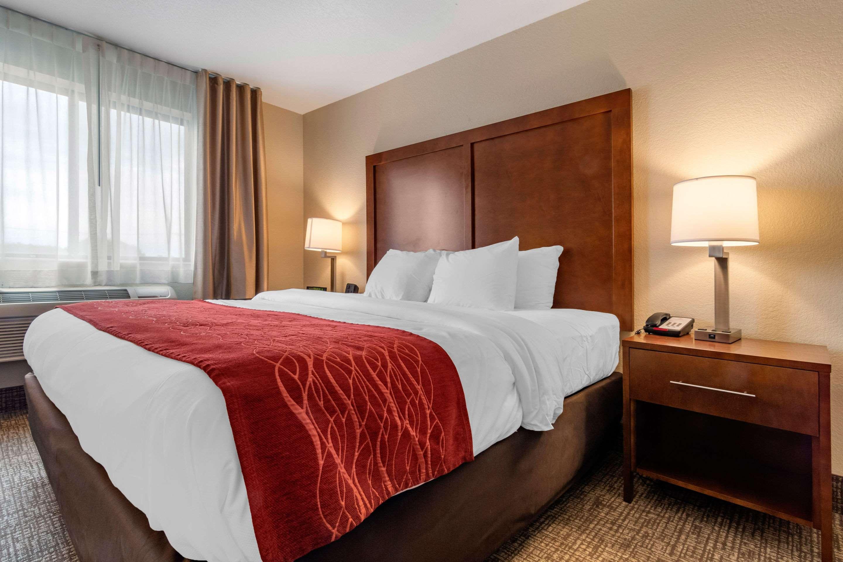 comfort inn and suites south hill i 85