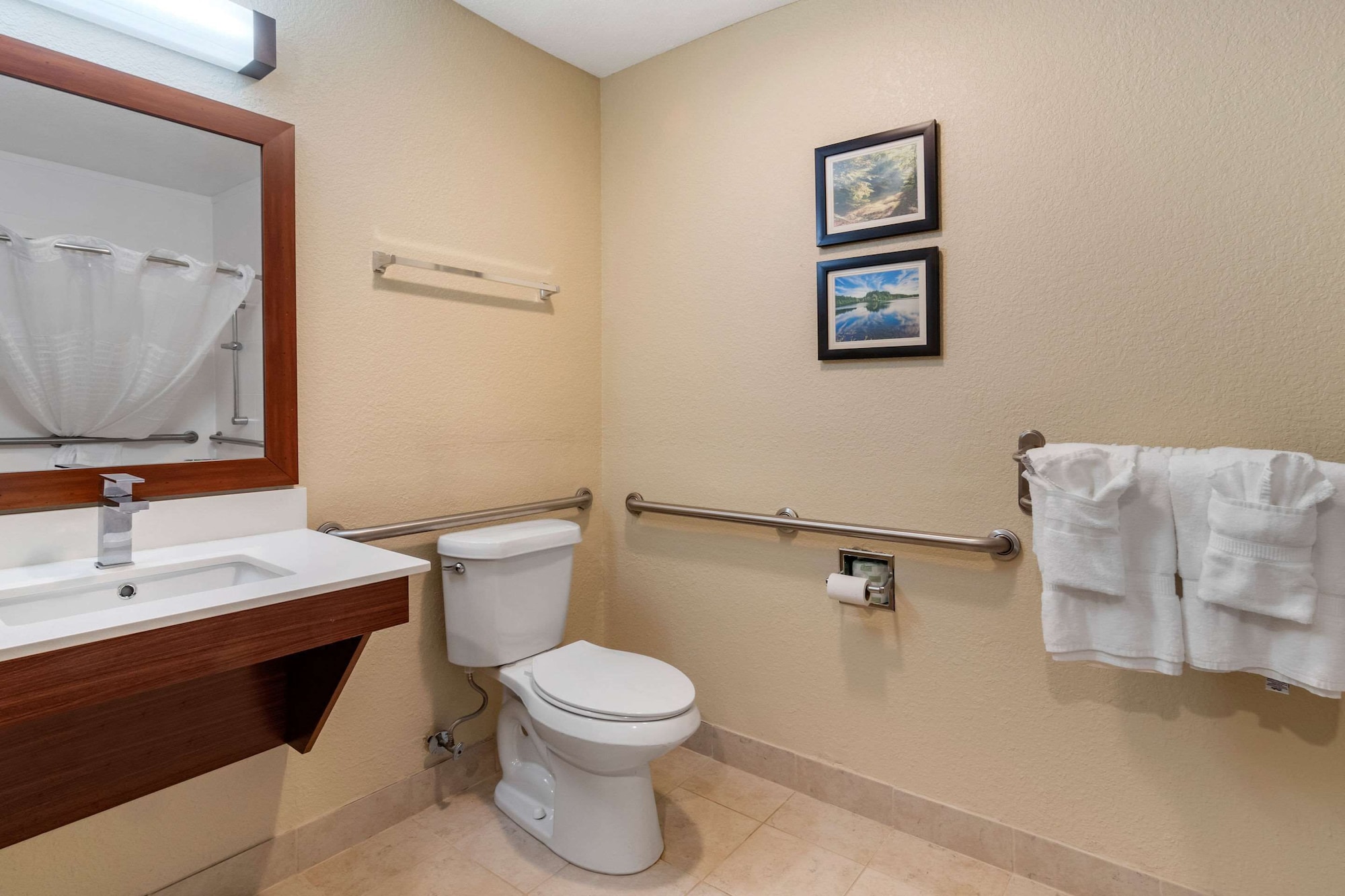 comfort inn and suites south hill i 85