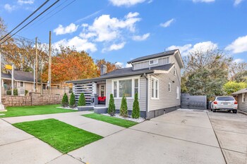 spacious house in charlotte